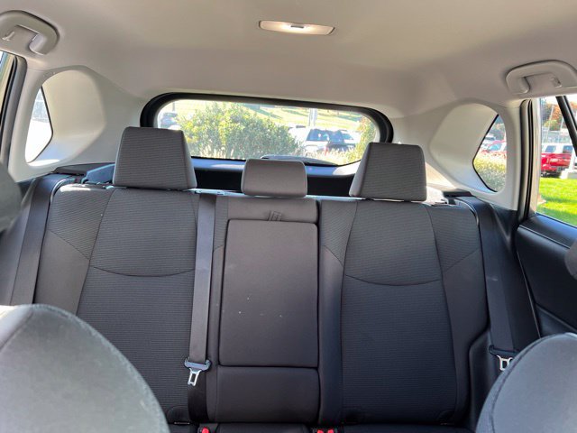 Used 2022 Toyota RAV4 LE AWD/4WD image 38