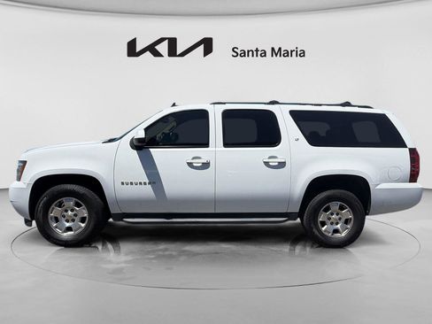 Used 2012 Chevrolet Suburban LT w/ Luxury Package AWD/4WD image 5