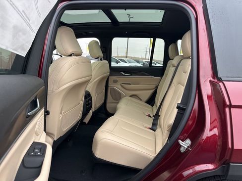 New 2026 Jeep Grand Cherokee Limited AWD/4WD image 24