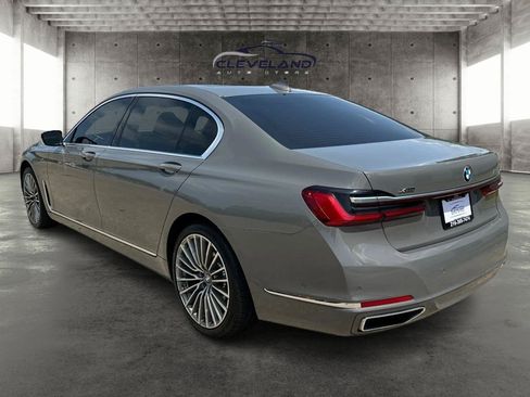 Used 2020 BMW 750i xDrive w/ Executive Package AWD/4WD image 5
