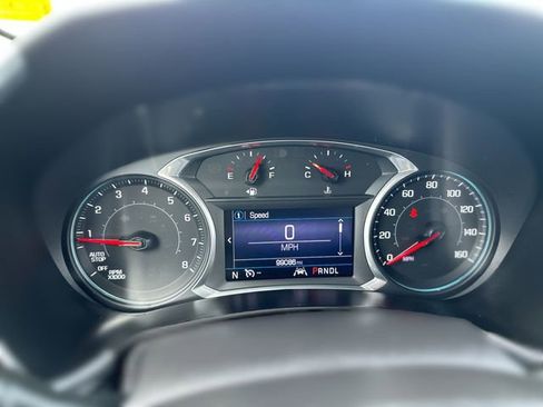 Used 2022 Chevrolet Equinox LT w/ Driver Convenience Package image 12