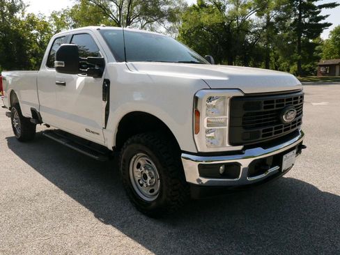 Used 2026 Ford F350 XL w/ XL Off-Road Package AWD/4WD image 4