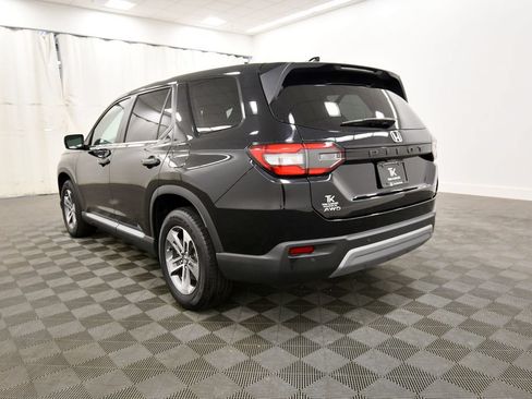 Certified 2023 Honda Pilot EX-L image 5
