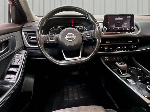 Used 2022 Nissan Rogue S AWD/4WD image 8