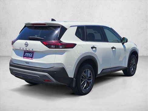 Used 2022 Nissan Rogue S FWD image 5