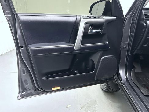 Used 2019 Toyota 4Runner SR5 image 9