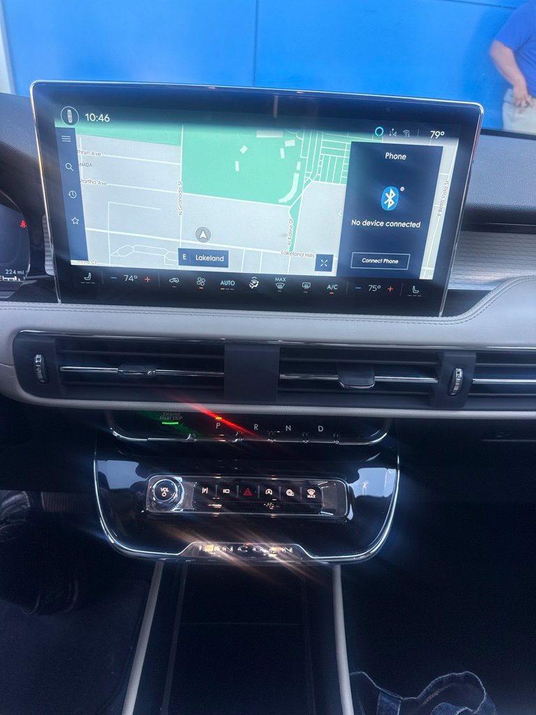 Used 2025 Lincoln Corsair FWD image 11