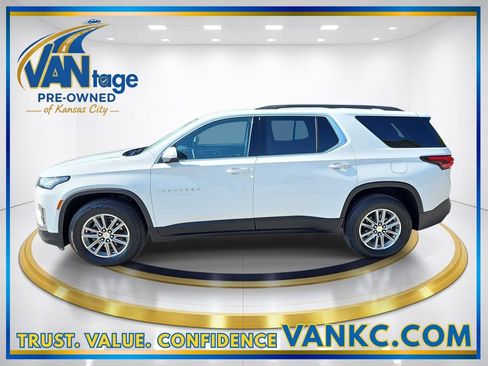 Certified 2023 Chevrolet Traverse LT FWD image 10