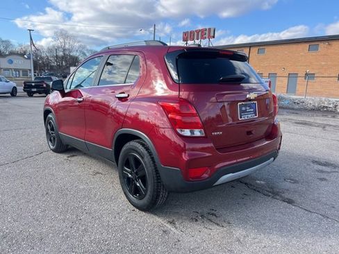 Used 2018 Chevrolet Trax LT w/ LT Convenience Package image 23