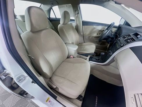 Used 2012 Toyota Corolla L FWD image 26