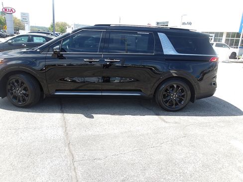 Used 2024 Kia Carnival SX Prestige FWD image 4