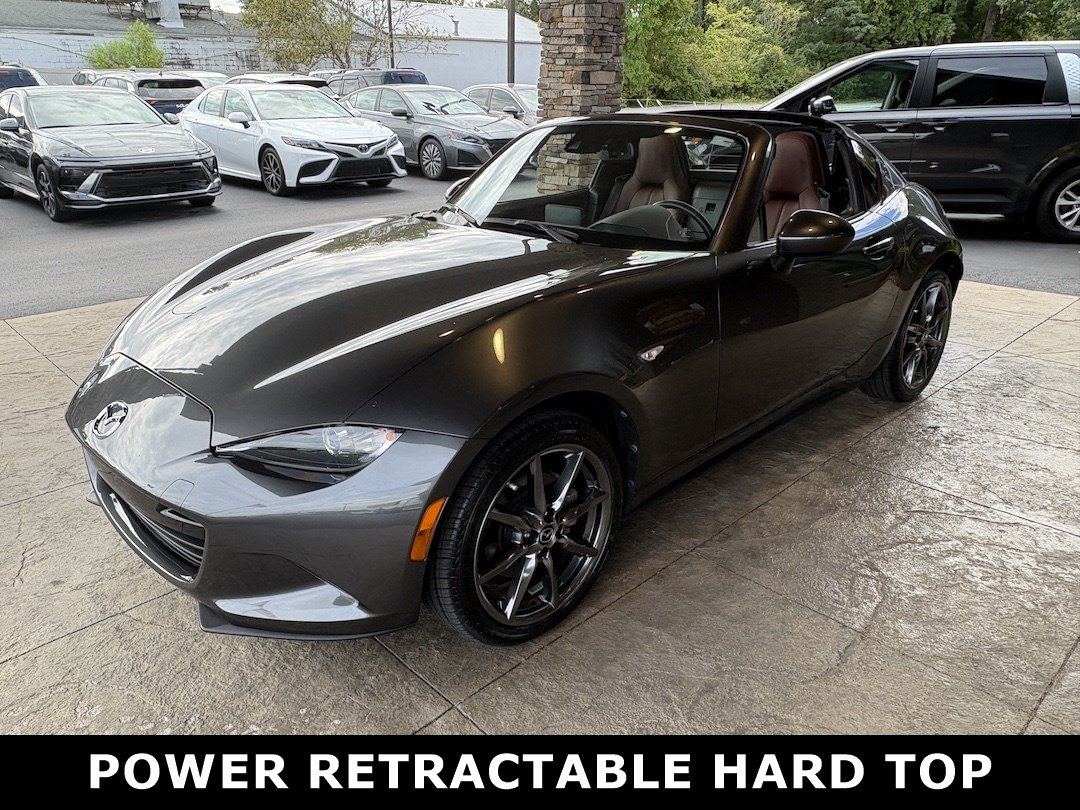 Used 2018 MAZDA MX-5 Miata RF Grand Touring RWD image 25