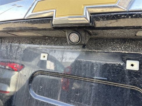 Used 2023 Chevrolet Traverse LT w/ LPO, Floor Liner Package image 8