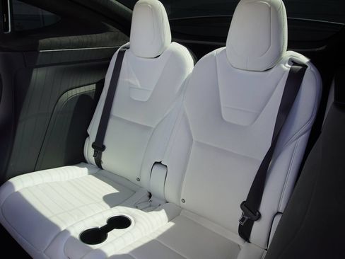 Used 2016 Tesla Model X 75D AWD/4WD image 23