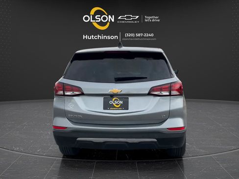 Used 2024 Chevrolet Equinox LT FWD image 12