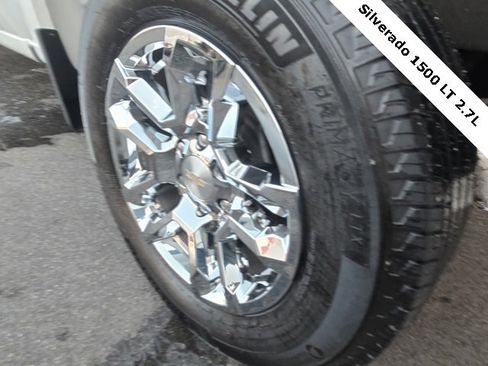 Used 2023 Chevrolet Silverado 1500 LT image 3