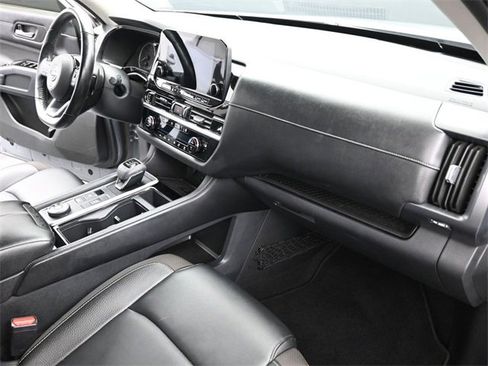 Used 2023 Nissan Pathfinder SL w/ Lighting Package (N92) image 27