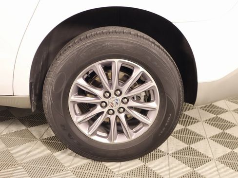 Used 2024 Buick Enclave Premium image 20