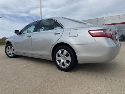 Used 2007 Toyota Camry LE FWD image 5