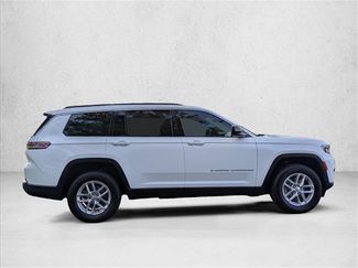 Used 2025 Jeep Grand Cherokee L Laredo w/ Luxury Tech Group I RWD video 4