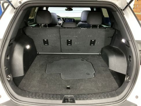 Used 2025 Chevrolet Equinox LT FWD image 25