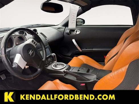 Used 2005 Nissan 350Z Touring image 9
