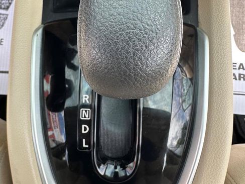 Used 2016 Nissan Rogue SV w/ SV Premium Package AWD/4WD image 23