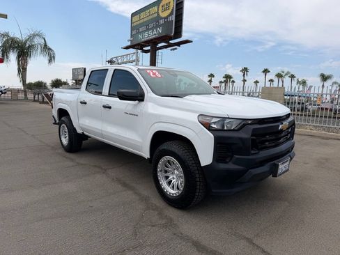 Used 2023 Chevrolet Colorado W/T RWD image 1