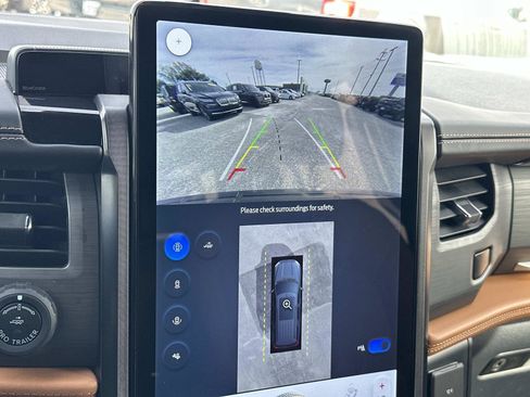 Certified 2024 Ford Expedition Max Platinum image 31