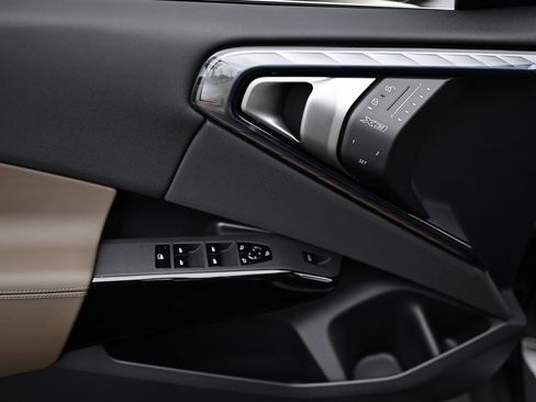 New 2026 BMW X3 xDrive30 w/ Premium Package image 14