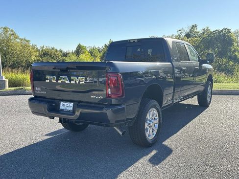 New 2026 RAM 2500 Laramie AWD/4WD image 7