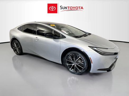 Used 2024 Toyota Prius Limited w/ Limited Premium Package FWD image 1