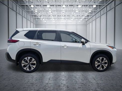 Used 2023 Nissan Rogue SV AWD/4WD image 8