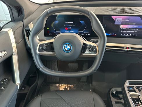 Used 2024 BMW iX xDrive50 w/ Premium Package AWD/4WD image 18