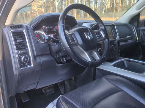 Used 2017 RAM 2500 Laramie image 29