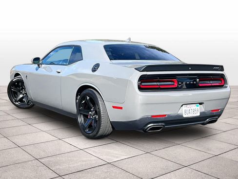 Used 2017 Dodge Challenger SRT Hellcat RWD image 15