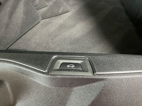 Certified 2021 BMW X5 sDrive40i w/ Convenience Package image 32