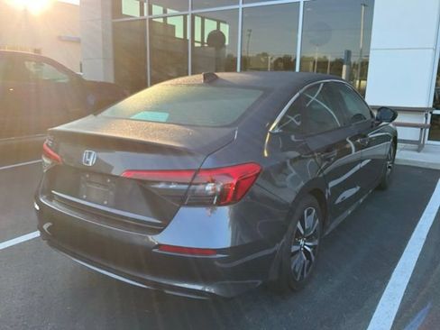 Used 2023 Honda Civic EX image 7