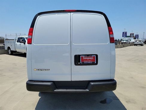 New 2025 Chevrolet Express 2500 Extended w/ Driver Convenience Package image 21