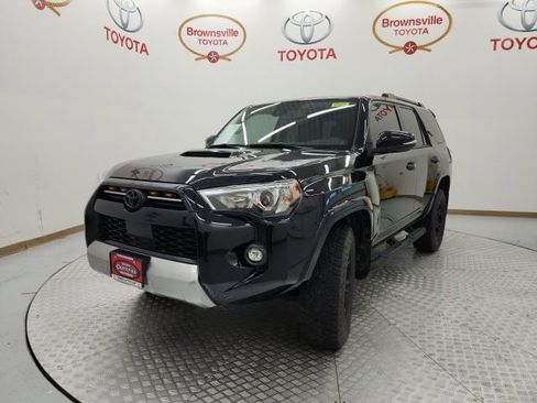 Used 2023 Toyota 4Runner TRD Off-Road Premium w/ Moonroof Package AWD/4WD image 2
