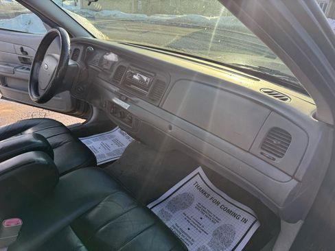 Used 2005 Ford Crown Victoria Police Interceptor RWD image 20