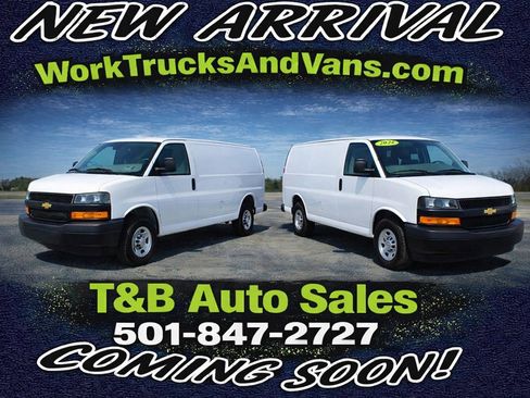 Used 2024 Chevrolet Express 2500 w/ Driver Convenience Package image 1
