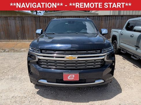 Used 2023 Chevrolet Suburban Premier AWD/4WD image 2