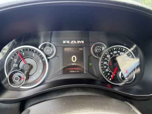 Used 2024 RAM 5500 Tradesman w/ Chrome Appearance Group RWD image 22