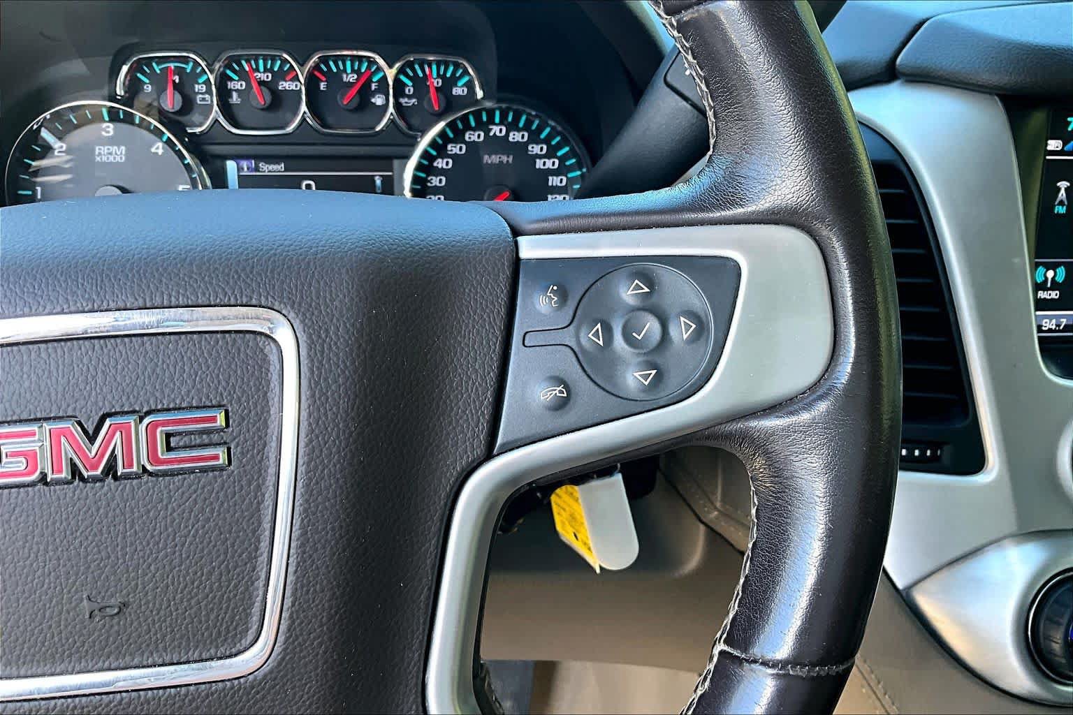 Used 2020 GMC Yukon SLT AWD/4WD image 24