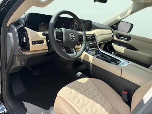 New 2025 Nissan Armada Platinum w/ Convenience Package RWD image 9