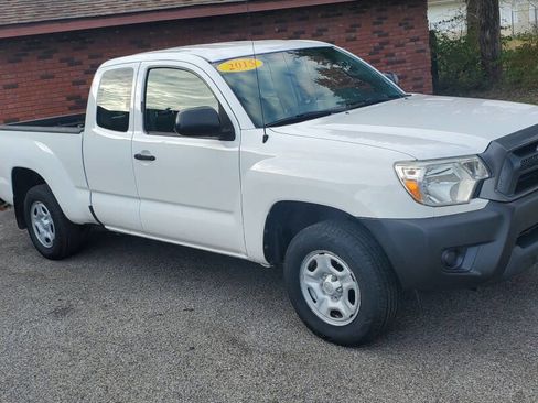 Used 2015 Toyota Tacoma 2WD Access Cab image 11