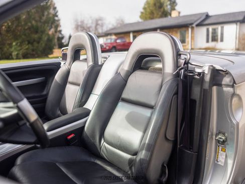 Used 2005 Chevrolet SSR w/ Preferred Equipment Group image 63