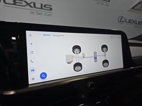 Used 2025 Toyota Crown Signia XLE image 21