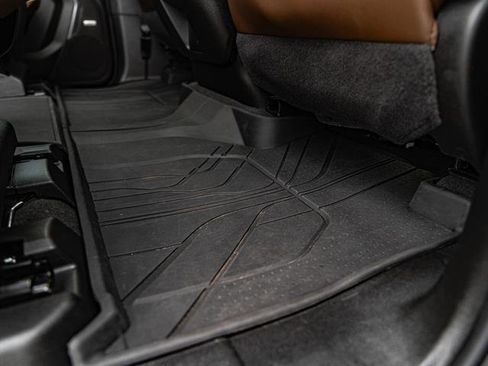 Used 2024 Chevrolet Suburban High Country w/ Advanced Technology Package image 29